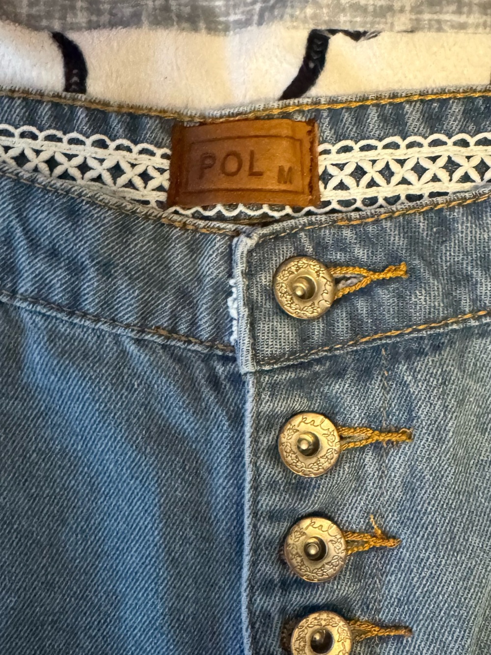 POL Button-Front Distressed Light Blue Women's Jeans NWOT - Picture 5 of 11